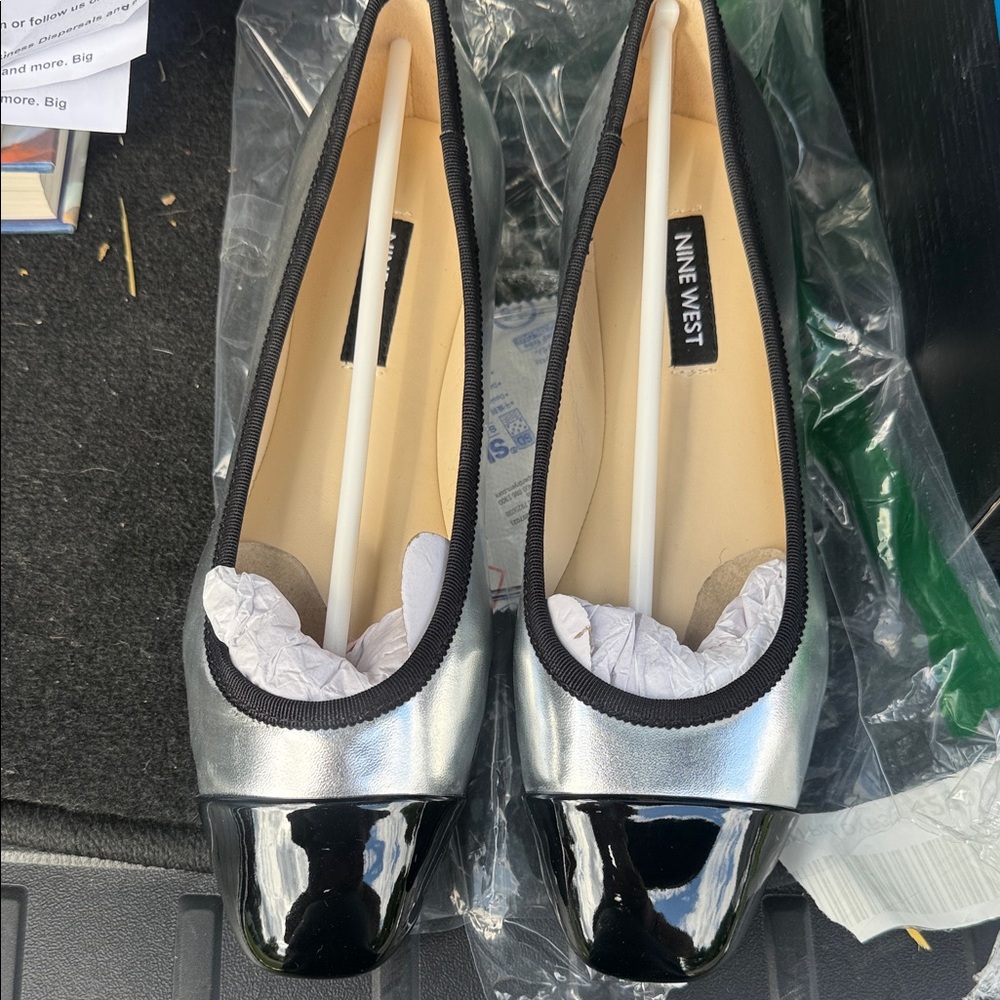 Nine West Silver Metallic and Black Patent Cap-Toe Flats